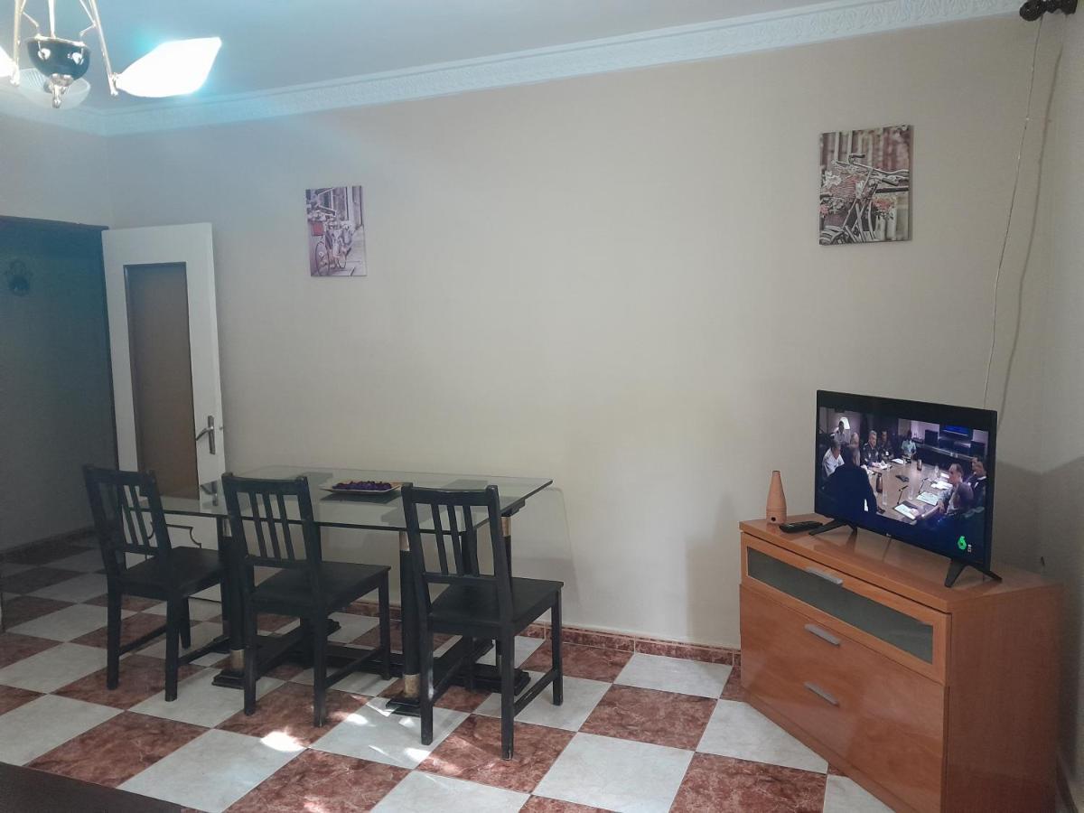 Disfruta De Un Barrio Tranquilo Daire Alcalá de Guadaira Dış mekan fotoğraf
