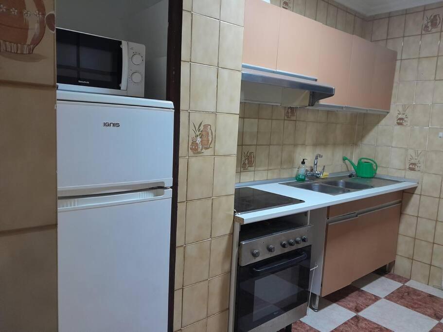 Disfruta De Un Barrio Tranquilo Daire Alcalá de Guadaira Dış mekan fotoğraf
